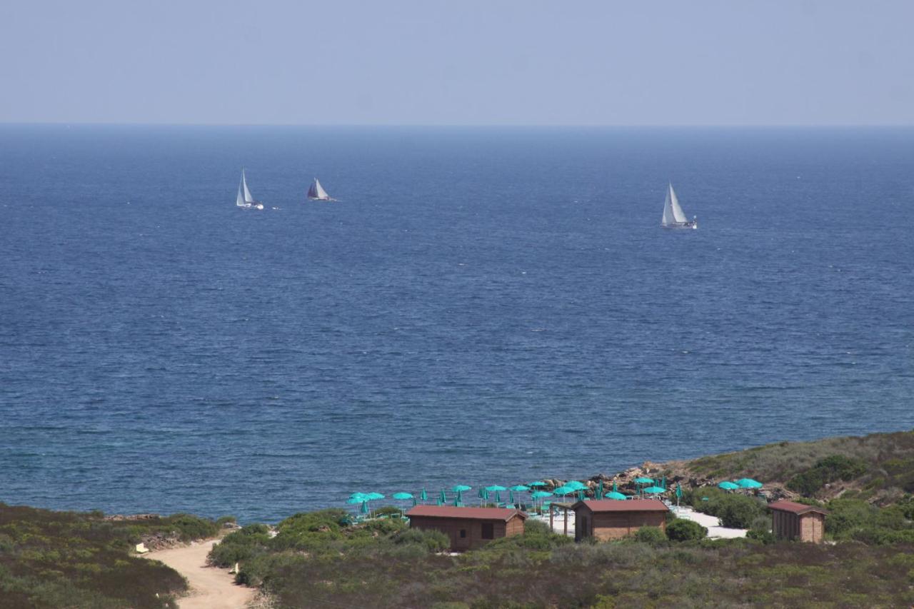 Hotel Baia Aranzos Pittulongu Exterior photo